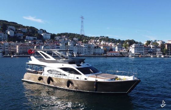 Custom Made Motoryacht