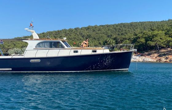 Custom Made Motoryacht