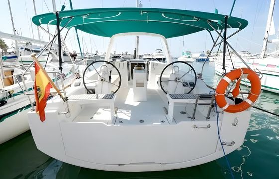 Beneteau Oceanis 38