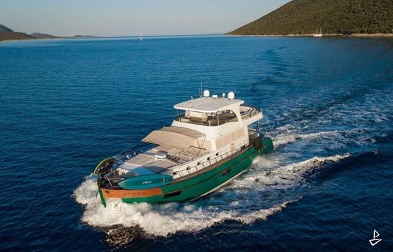 Custom Made Motoryacht