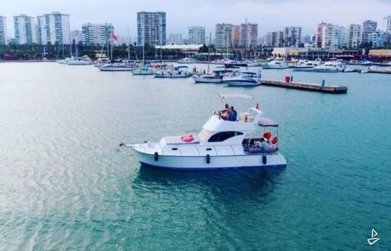 Custom Made Motoryacht