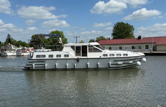Tarpon 42
