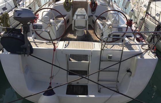 Beneteau Oceanis 43