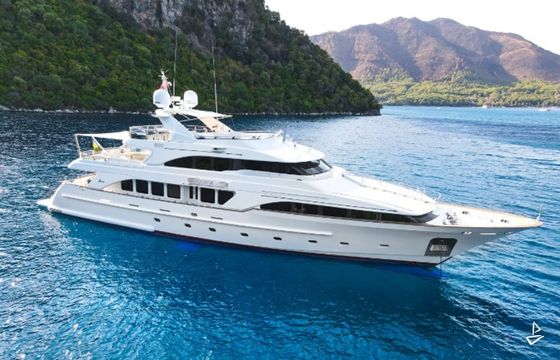 Benetti 100