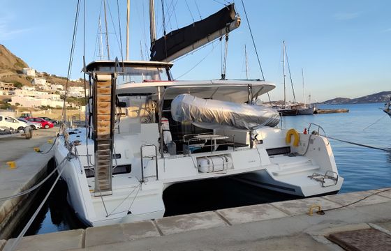 Lagoon 42