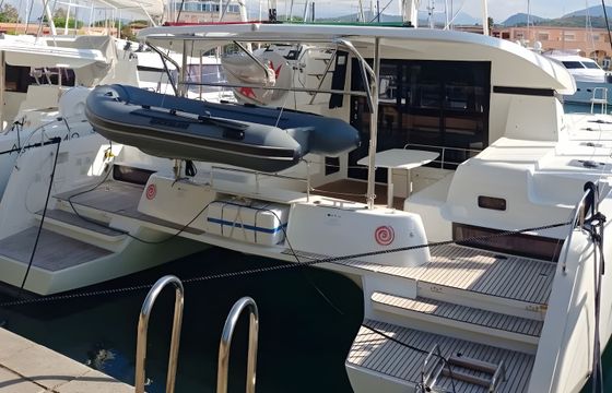Lagoon 42