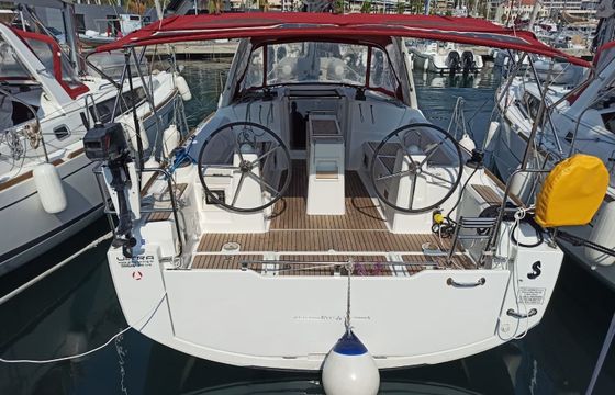 Beneteau Oceanis 35