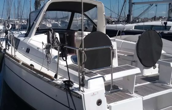 Beneteau Oceanis 35