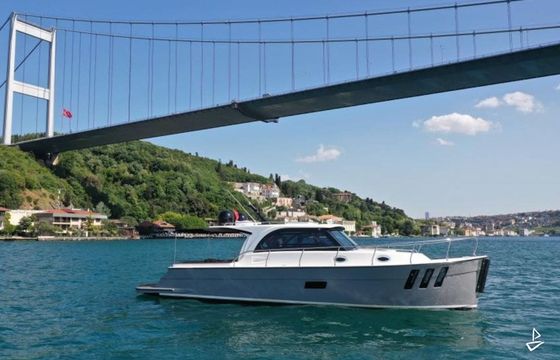 Custom Made Motoryacht