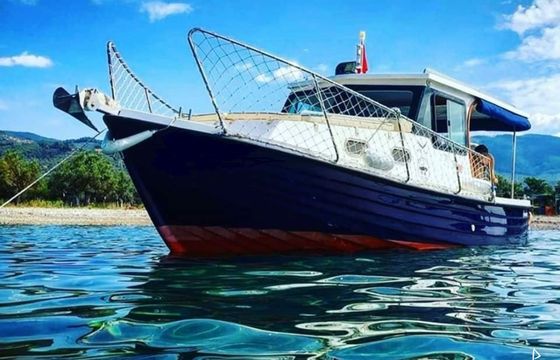 Custom Made Motoryacht