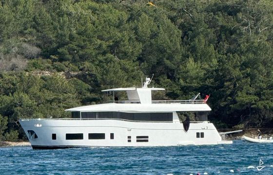 Custom Made Motoryacht