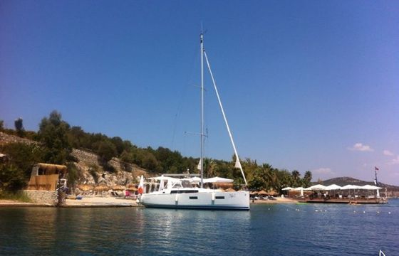 Beneteau Oceanis 38