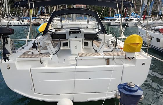 Beneteau Oceanis 51.1