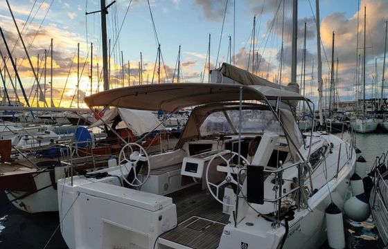 Dufour 430