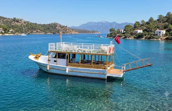 Custom Made Motoryacht