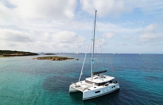 Fountaine Pajot Astrea 42