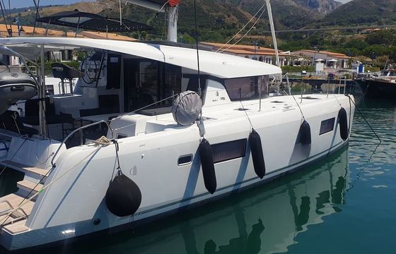 Lagoon 42