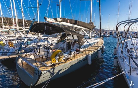 Salona 44