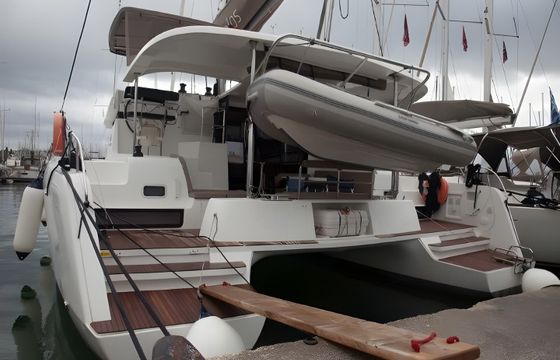 Lagoon 42