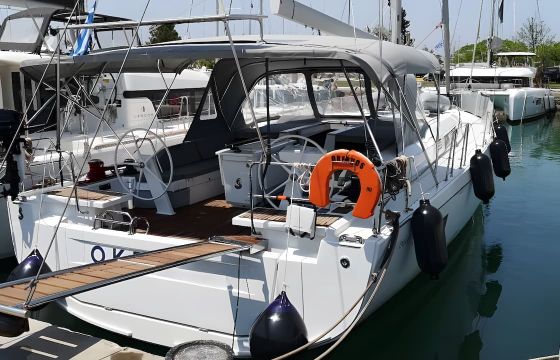 Beneteau Oceanis 51.1
