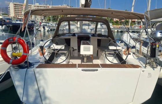 Dufour 430