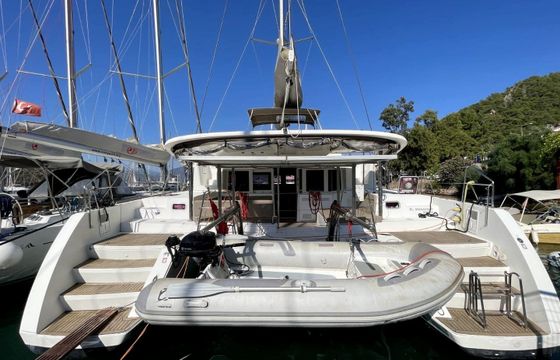 Lagoon 450F