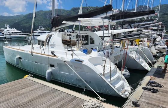 Lagoon 380