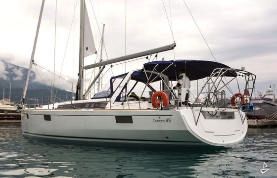 Beneteau Oceanis 48
