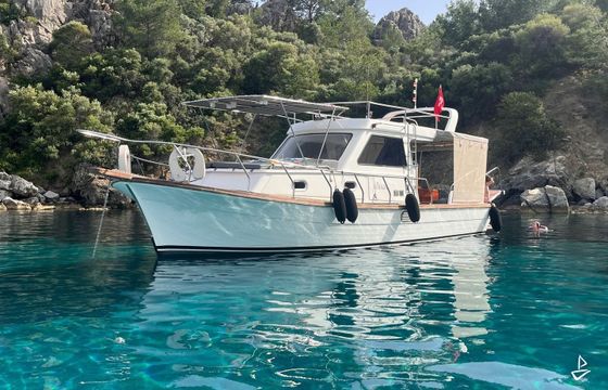 Custom Made Motoryacht