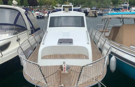 Custom Made Motoryacht