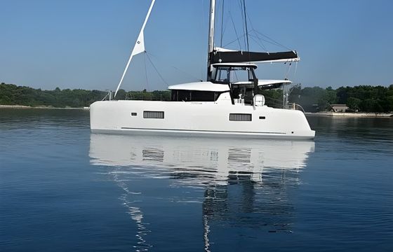 Lagoon 42