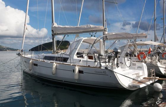 Beneteau Oceanis 45