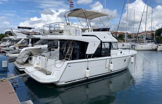 Beneteau Swift Trawler 35