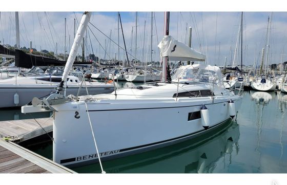 Beneteau Oceanis 30.1