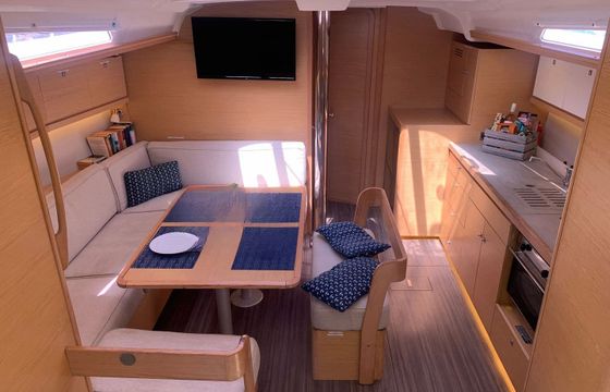 Dufour 430
