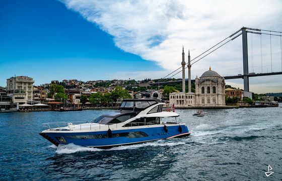 Custom Made Motoryacht