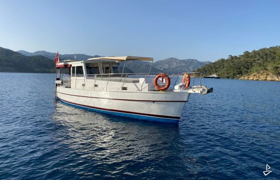 Custom Made Motoryacht