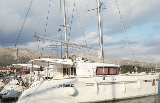 Lagoon 450F
