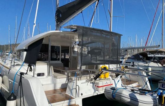 Lagoon 40