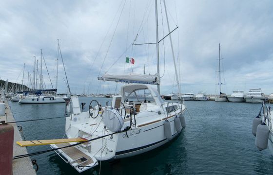 Beneteau Oceanis 35.1