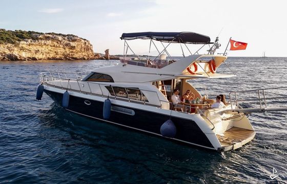 Custom Made Motoryacht