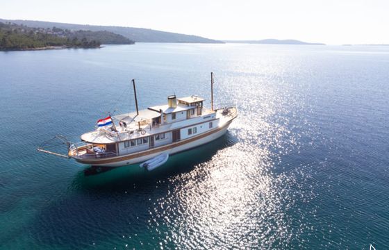 Custom Made Motoryacht