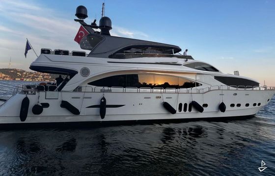 Custom Made Motoryacht