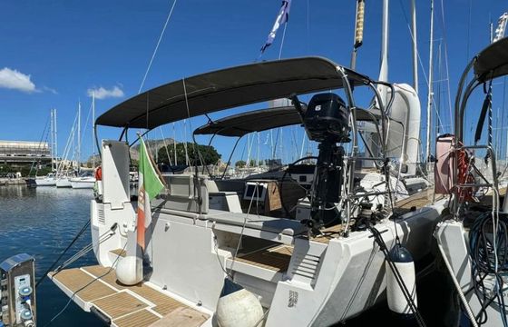 Dufour 470