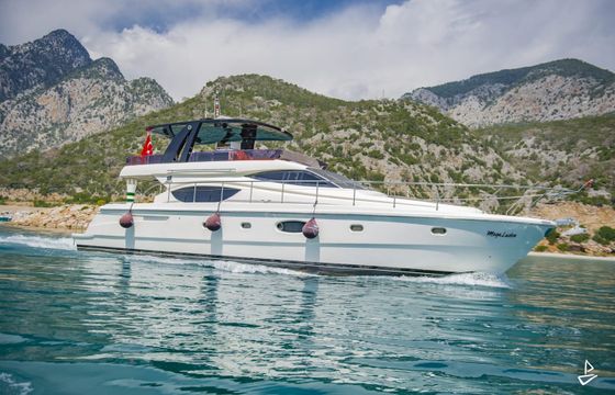 Ferretti Yachts 550