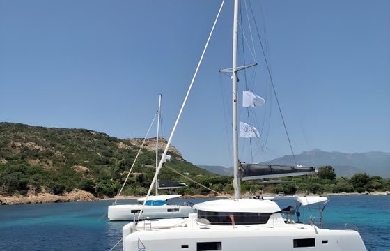 Lagoon 42