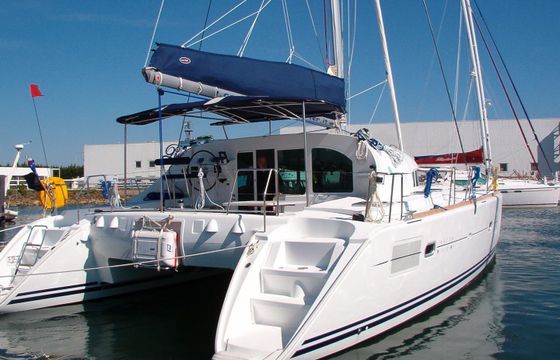Lagoon 410 S2