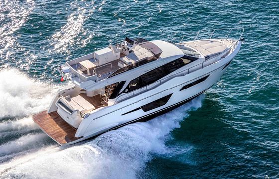 Ferretti Yachts 500