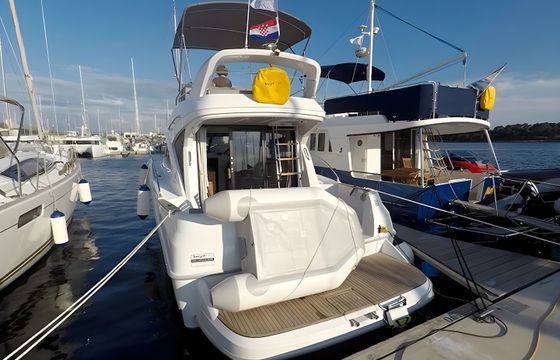 Beneteau Antares 36