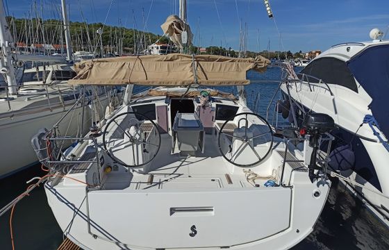 Beneteau Oceanis 41.1
